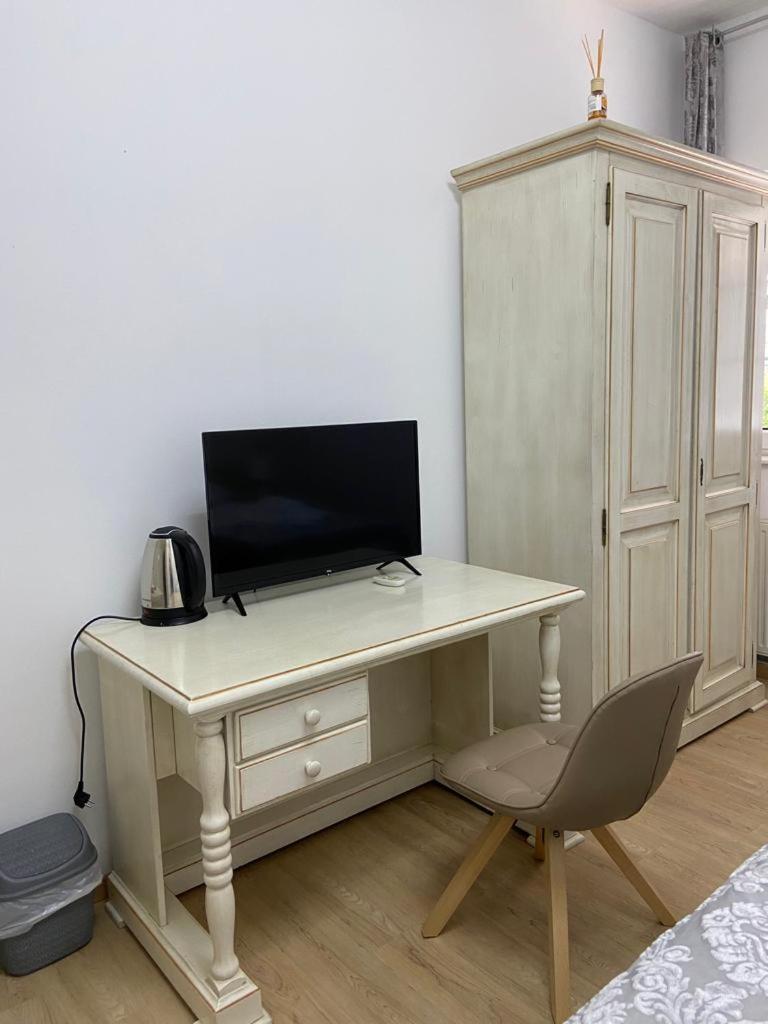 Astheimer Schloesschen Trebur Rom bilde